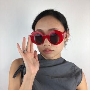 OVERSIZED OVAL SUNGLASSES